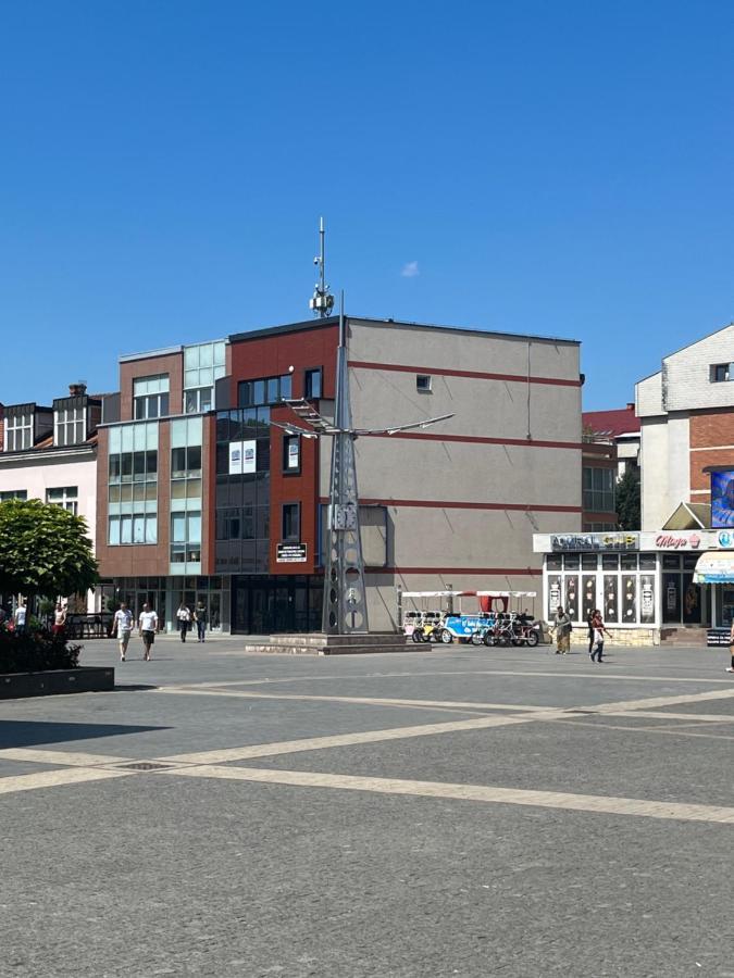 Apartman Square Trg 普里耶多尔 外观 照片
