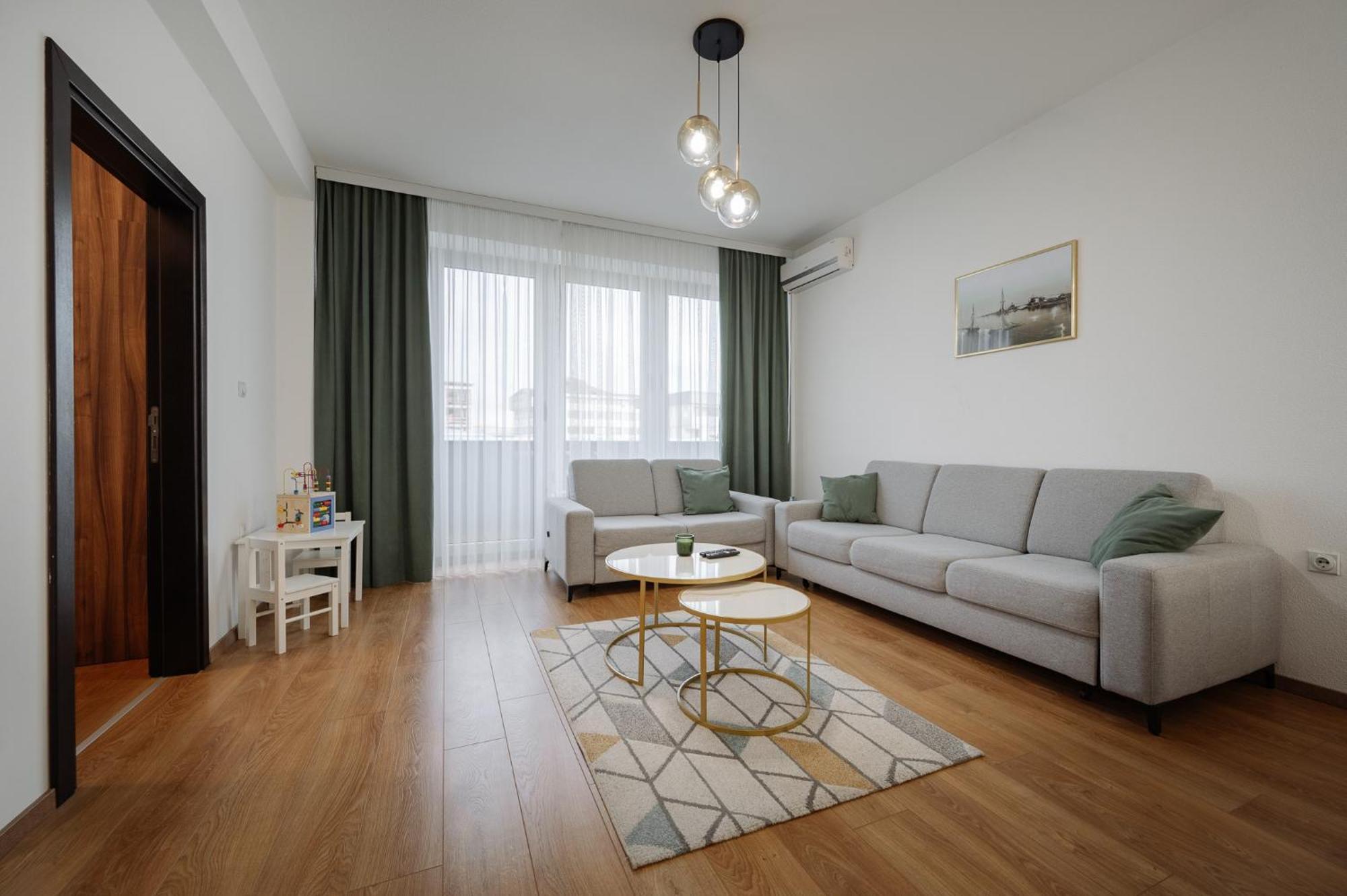 Apartman Square Trg 普里耶多尔 外观 照片